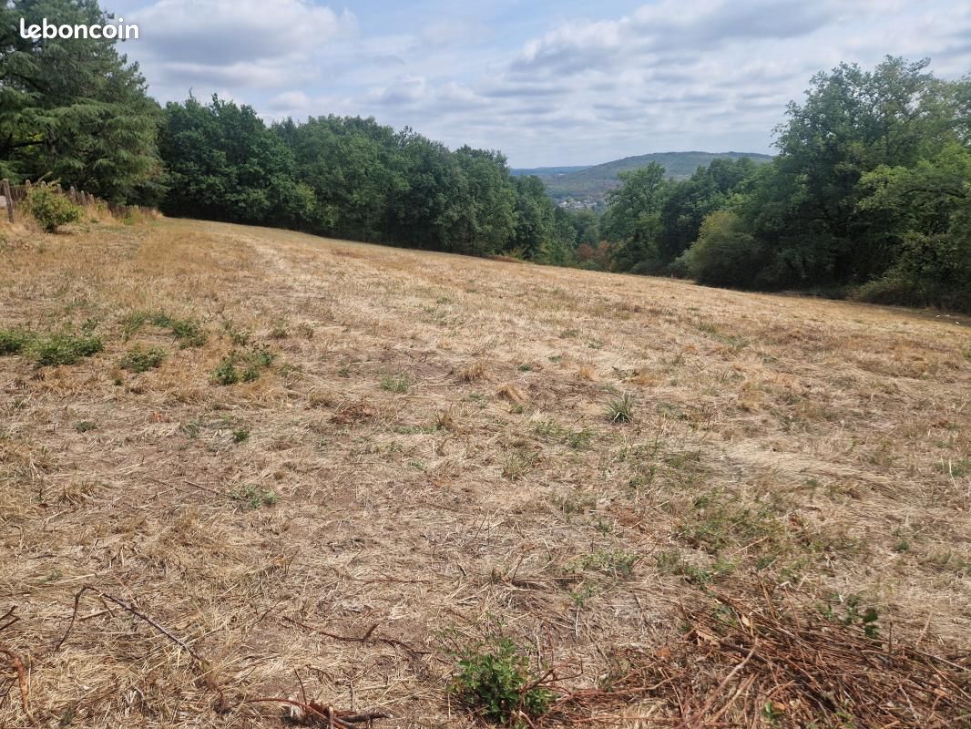 Terrain 1 293 m² Lissac Sur Couze · à Lissac-sur-Couze · 44 000 €