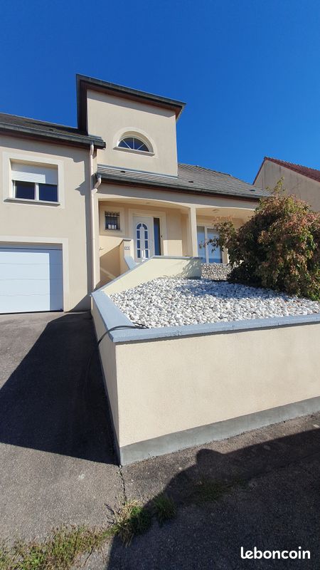 Maison 8 pièces 181 m² · à Bouxières-aux-Dames · 181 m² · 410 000 €