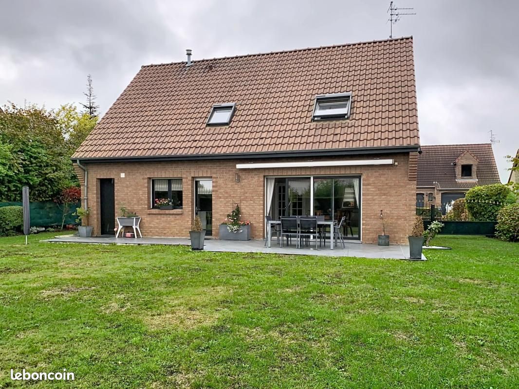 Maison 5 pièces 136 m² · à Houplines · 136 m² · 399 000 €