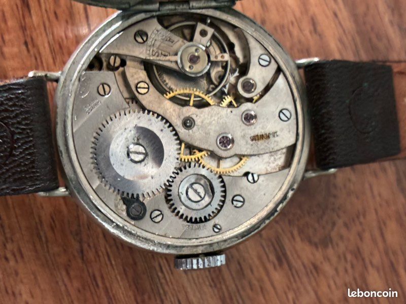 Montre Suisse à remontoir (image 8)