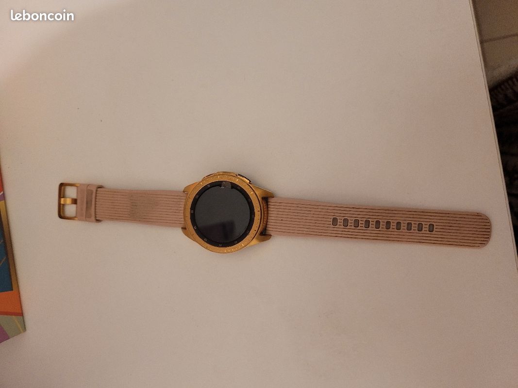 Galaxy WATCH couleur rose gold (image 1)