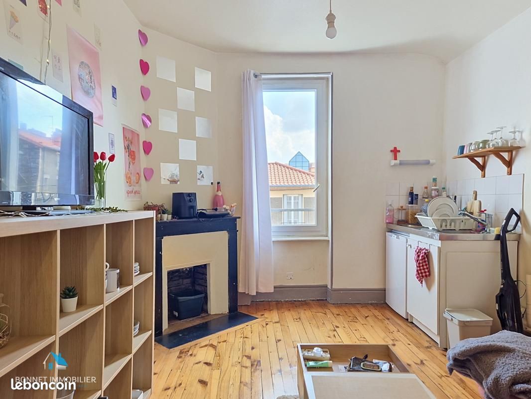 Appartement 1 pièce 30 m² · à Clermont-Ferrand · 30 m² · 380 €