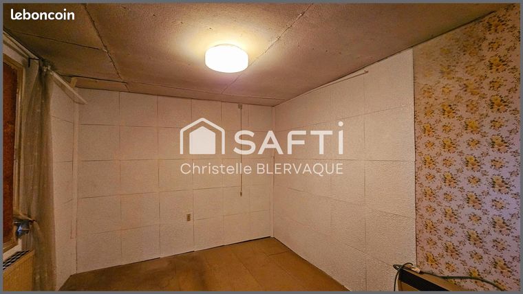 https://img.leboncoin.fr/api/v1/lbcpb1/images/21/db/a1/21dba198518e0ef40a30c9c43876a7e4050ecf74.jpg?rule=ad-image