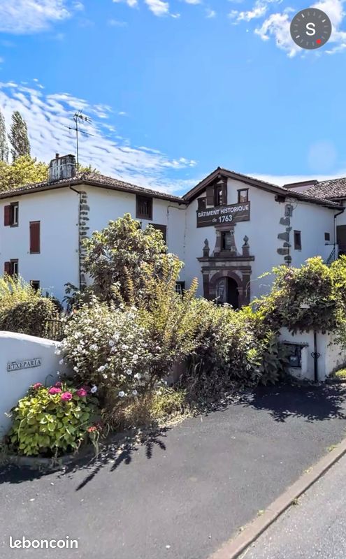 Maison 12 pièces 329 m² · à Hasparren · 329 m² · 580 000 €