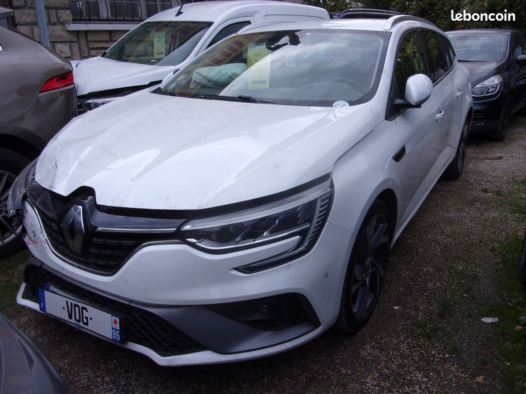 Renault megane iv rs line estate 1.6 e-tech plugin hybrid (image 1)