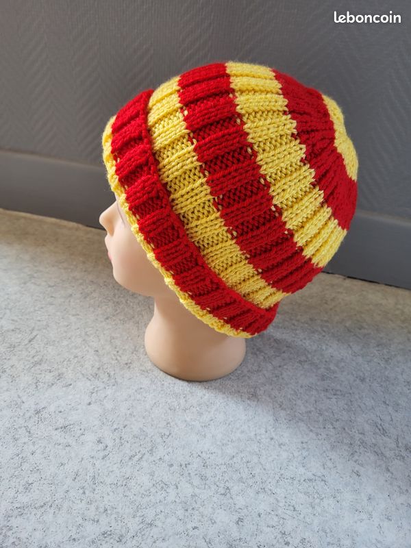 Bonnet Tendance En Laine Doublure Polaire - Couleur Jaune, Rouge Et Vert - Taille Unique - Neuf Avec étiquettes