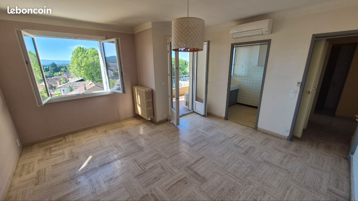 Appartement 1 pièce 31 m² · à Carpentras · 31,3 m² · 59 900 €