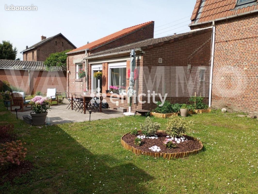 Maison 6 pièces 135 m² · à Monchecourt · 135 m² · 167 900 €