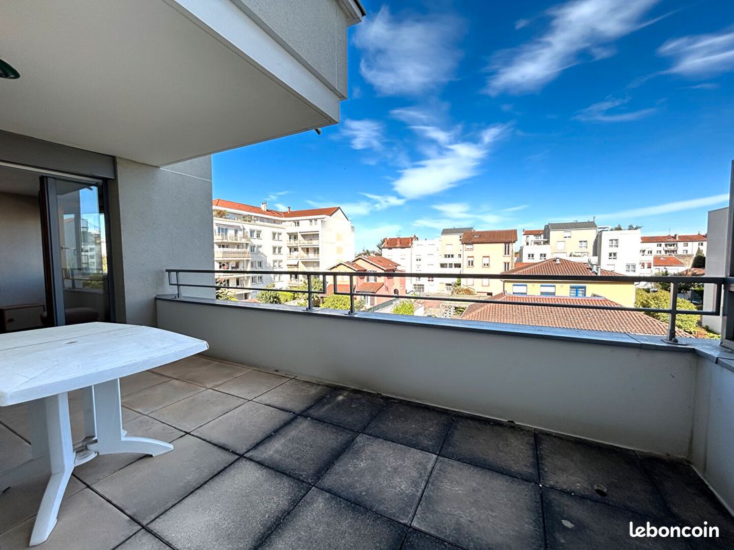 Appartement 3 pièces 70 m² · à Villeurbanne · 70 m² · 295 000 €
