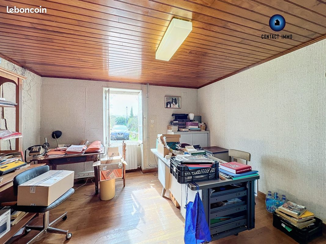 Maison de ville 9 pièces 198 m² - Chartrier-Ferrière 19600 (image principale 12)