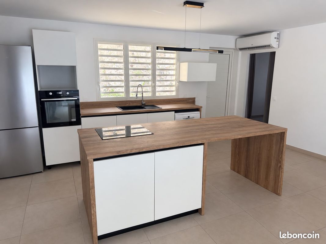 Maison 4 pièces 99 m² · au Gosier · 99 m² · 480 000 €