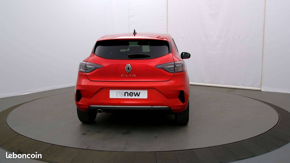 Renault clio tce 90 ch gsr2 techno (image 13)