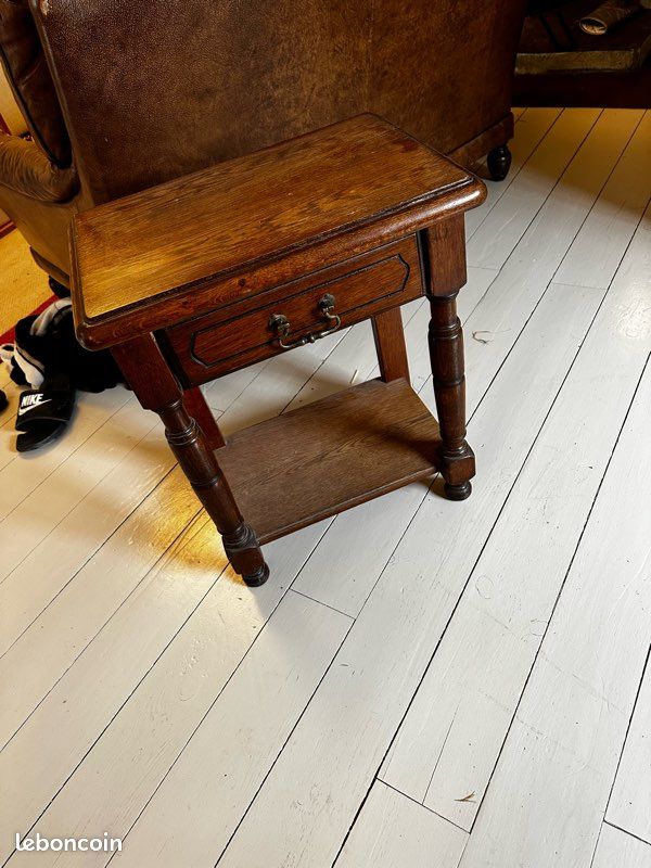 Table de chevet (image 1)