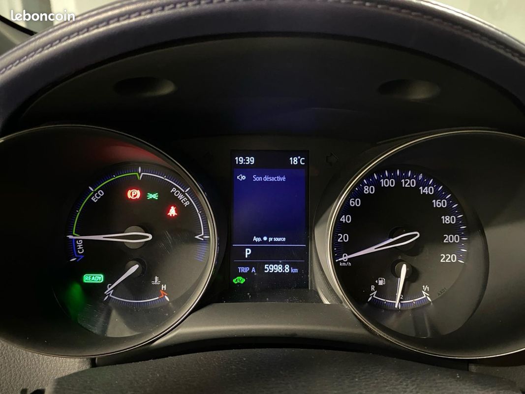 Toyota C-HR 184h Graphic 2WD E-CVT MC19 (image 21)