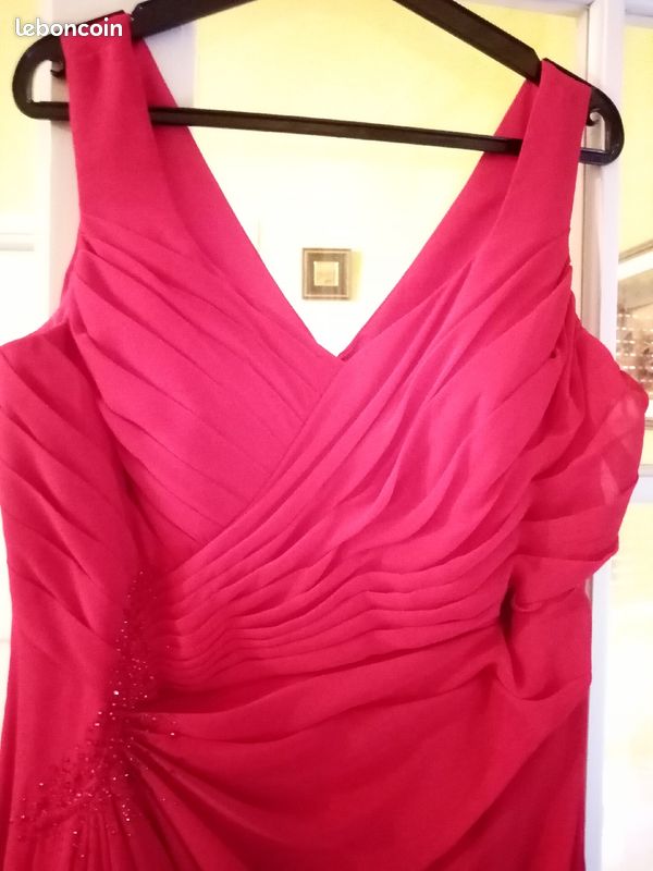 Robe longue rouge fabriquée par couturière (image 3)