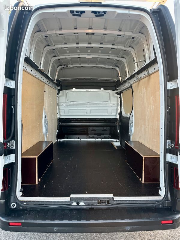 Renault Trafic L2 H2 2,0 BLUEDCI 150CV PACK GRAND CONFORT GPS APPLE CARPLAY + CLIMATISATION + LED + RADARS AR + GALERIE (image 4)