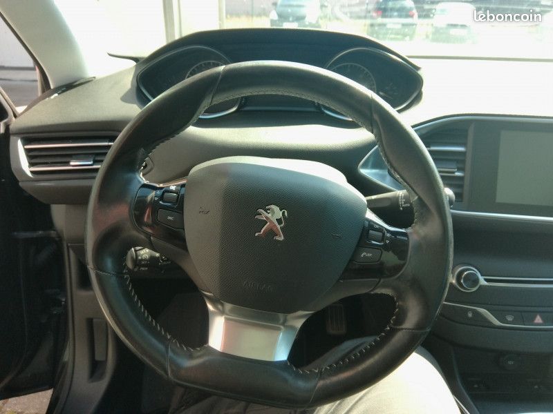 Peugeot 308 SW 1.6 BLUEHDI 120CH ALLURE S&S (image 17)