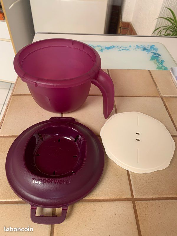 Tupperware (image 1)