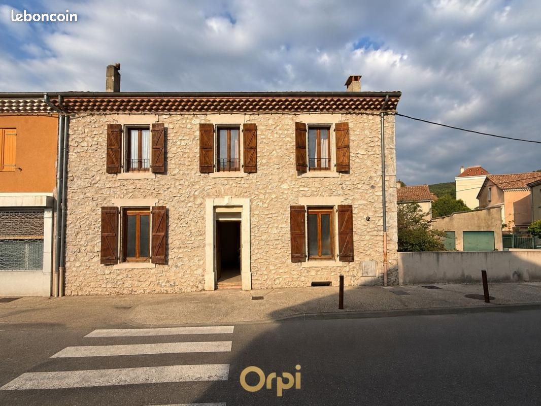 Maison 5 pièces 147 m² · à Le Teil · 147 m² · 120 000 €