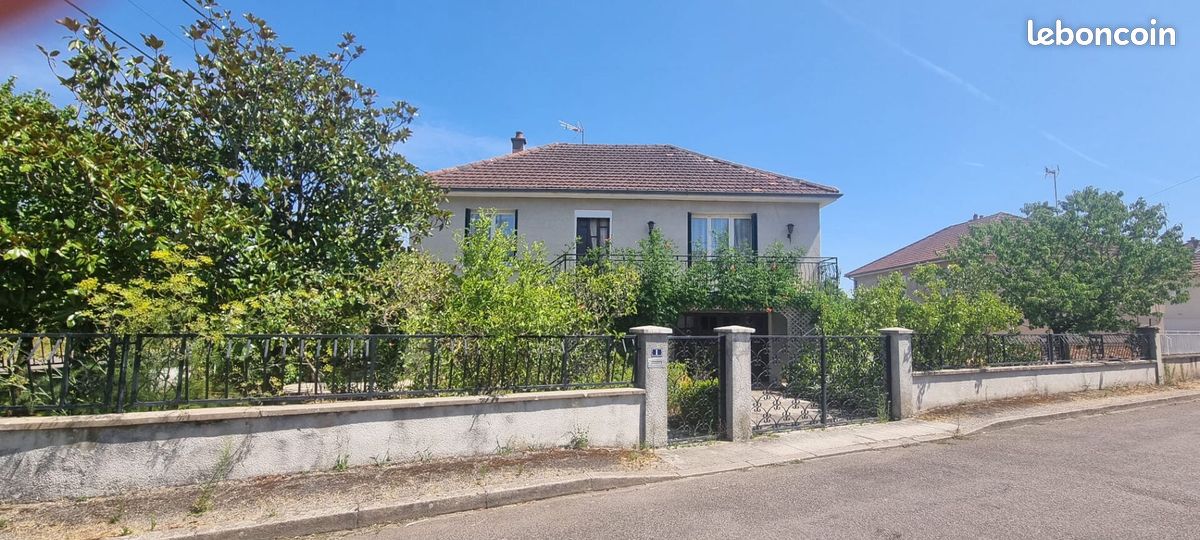 Maison 3 pièces 99 m² · à Paray-le-Monial · 99 m² · 127 200 €