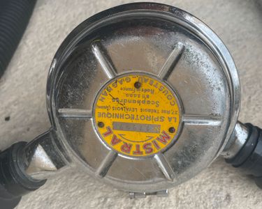 Détendeur De Plongée La Spirotechnique 20/10 - Pour Pièces Détachées / À Réparer - Vente Tel Quel
