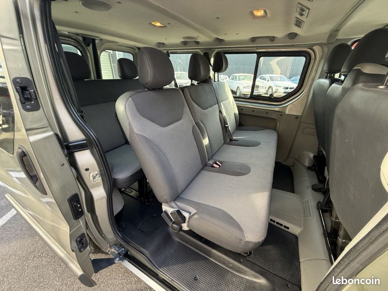 Renault TRAFIC 2.0 dci 90cv (9Places) Clim (image 14)