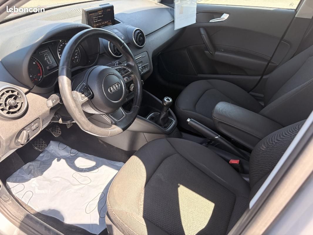 Audi A1 sportback 1.4 TFSI 125 Ambiente (image 6)