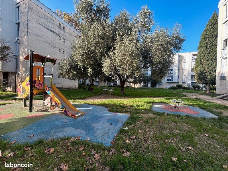 Appartement 3 pièces 67 m² · à Avignon · 67 m² · 541 €