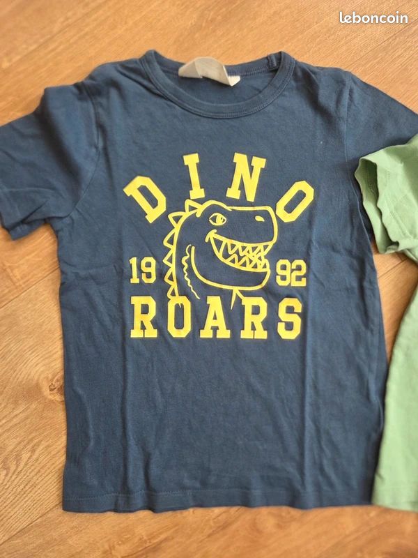 2 t-shirts h&m 4/6A (image 2)