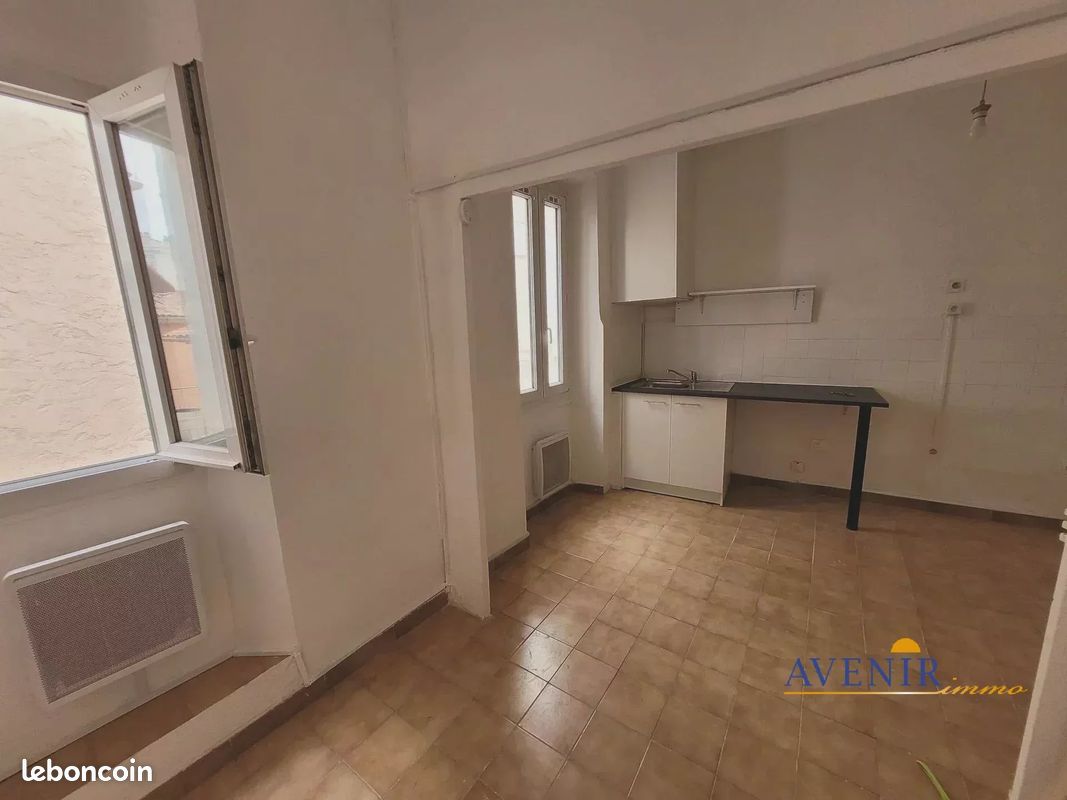 Appartement 3 pièces 33 m² · à Aubagne · 33 m² · 544 €