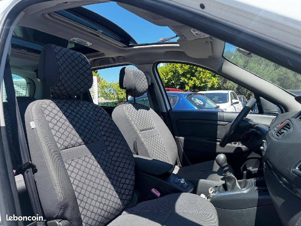 Renault Scénic III 1.6 dCi 130 CV eco2 15th GPS (image 10)