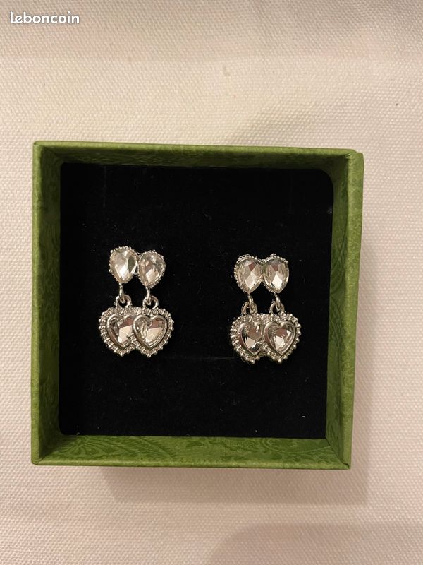 Boucle d’oreilles double cœurs (image 1)