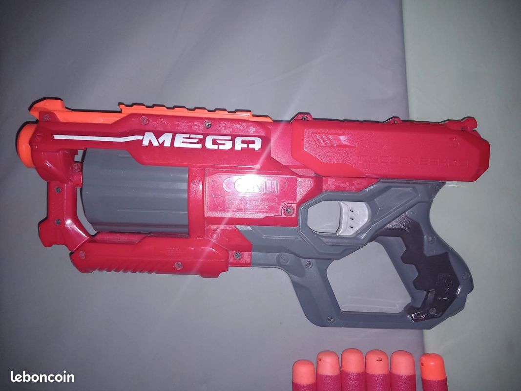 Nerf Mega Cycloneshock avec 6 fléchettes Mega (image 2)