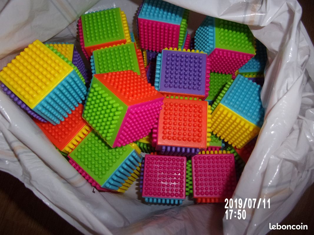 Lot de cubes clipo (image 1)