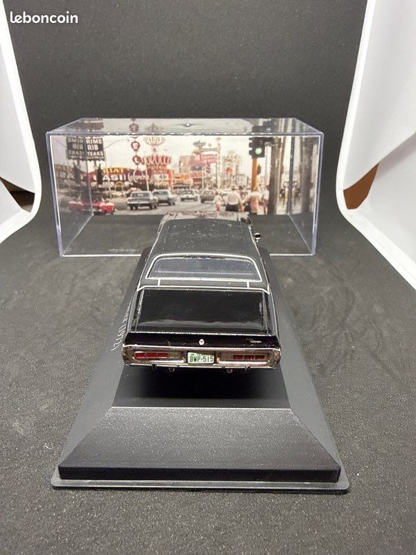 Voiture Miniature Dodge Charger 1972 échelle 1/43 OPO 10 - Métal, Socle Et Boîte Vitrine - Modèle De Collection Détaillé