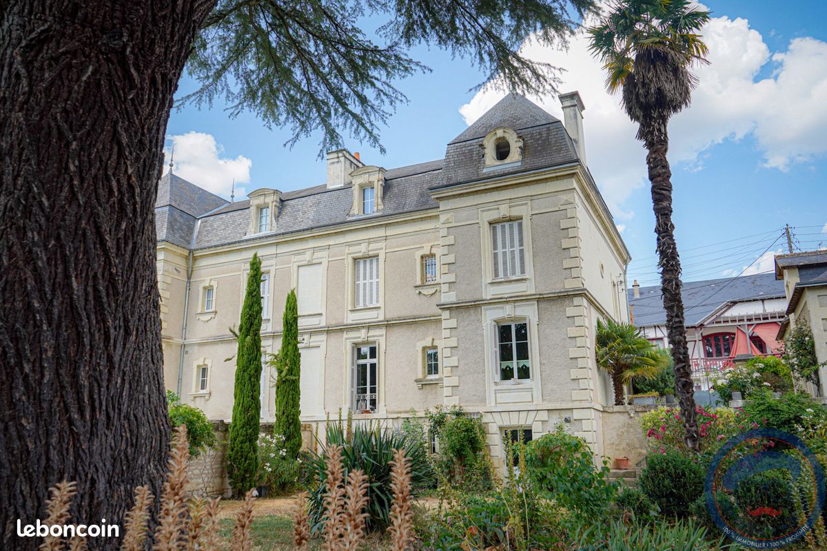 Maison 8 pièces 196 m² · à Chinon · 196 m² · 495 000 €