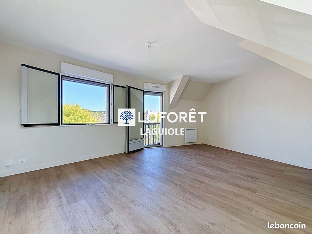 Appartement 3 pièces 61 m² · à Laguiole · 61 m² · 710 €/mois