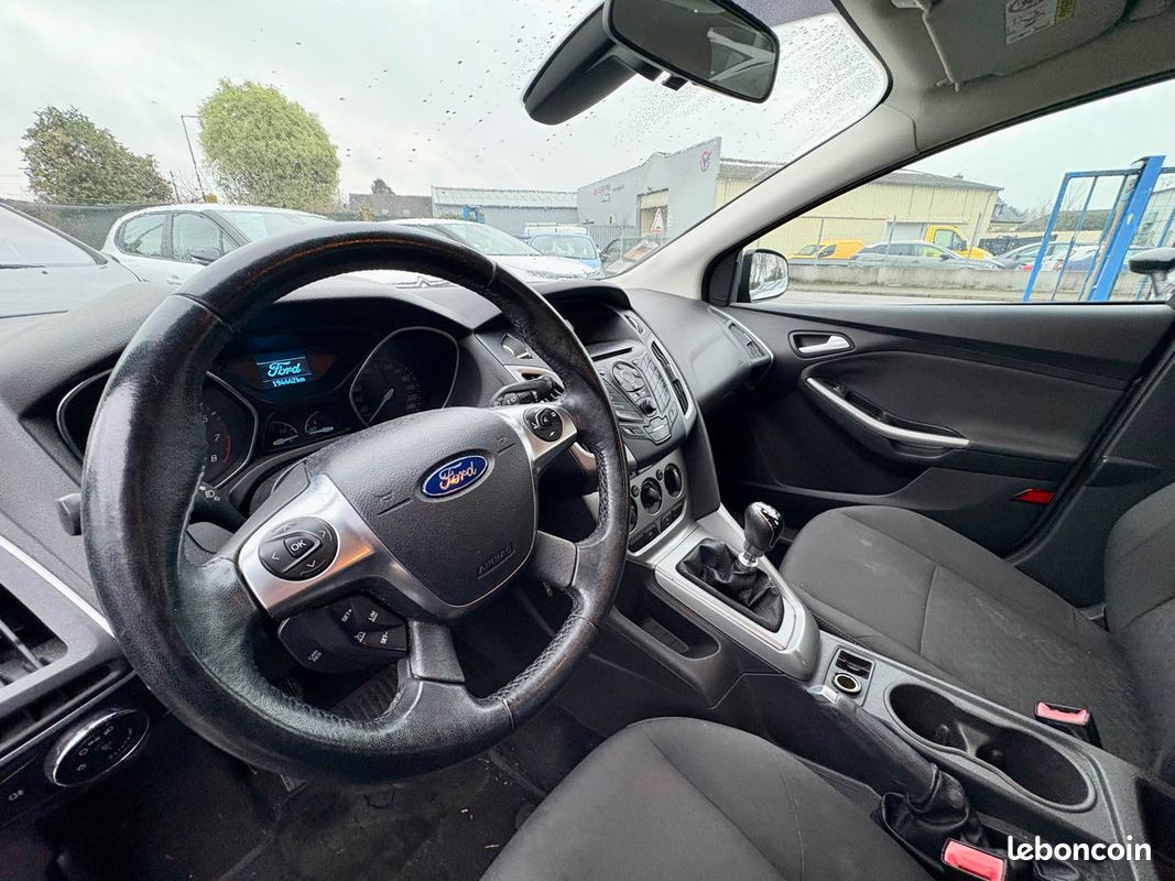 Ford focus (image 12)