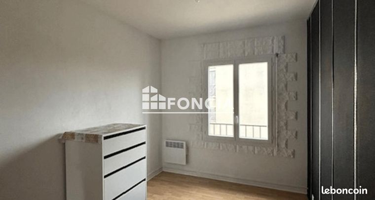 https://img.leboncoin.fr/api/v1/lbcpb1/images/21/f1/fc/21f1fc32eb285b16eda2413b2330def44962c456.jpg?rule=ad-image