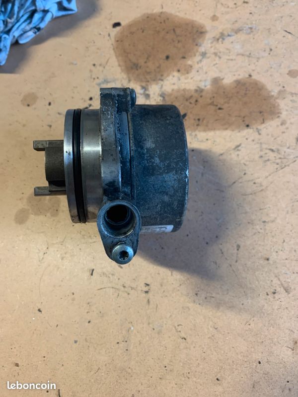 Pompe à vide BMW 320 (image 2)