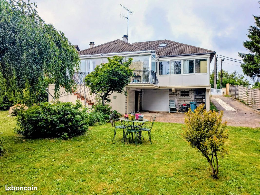 Maison 6 pièces 138 m² · à La Ferté-Bernard · 138 m² · 190 000 €
