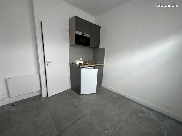 Appartement 11 m² · à Yvetot · 11 m² · 330 €/mois