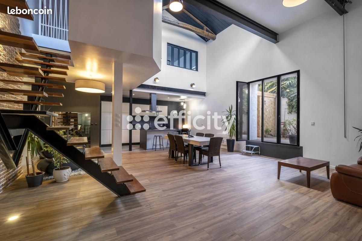 Maison 5 pièces 165 m² · à Saint-Xandre · 165 m² · 420 000 €