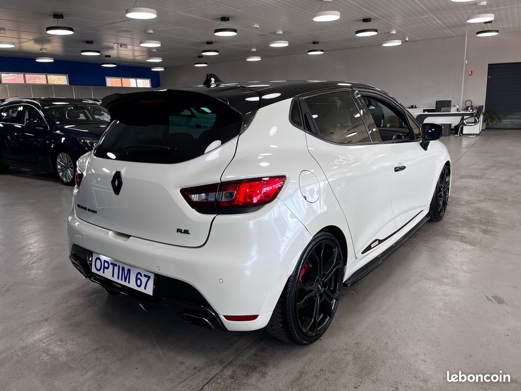 Renault clio4 1.6l 200cv rs monaco gp entretien a jour garantie 1an (image 5)