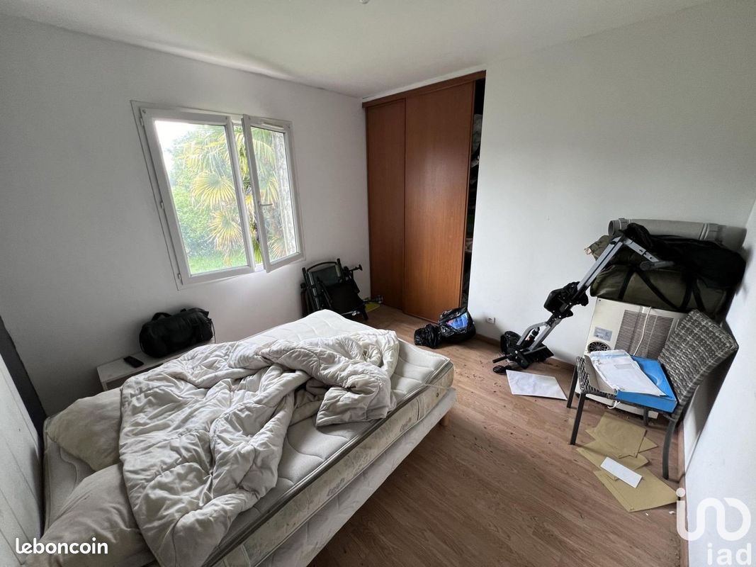 Maison 6 pièces 105 m² - La Ferrière-Airoux 86160 (image principale 15)