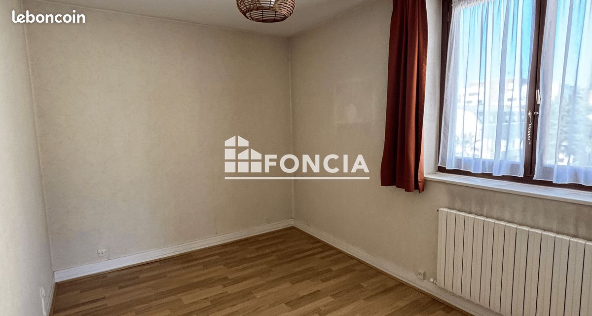Appartement familial avec balcons (image 2)