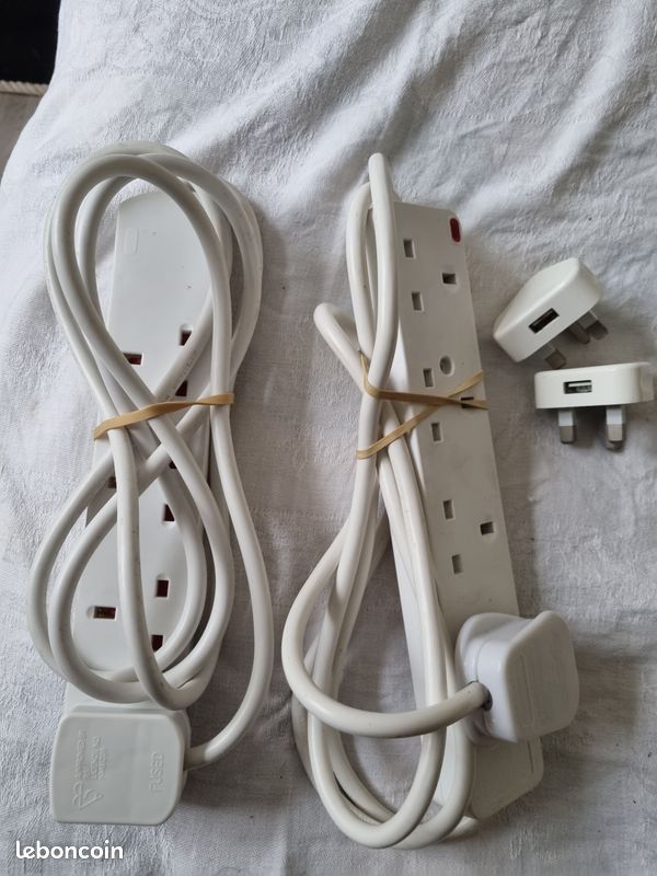 Lot multiprises et prises UK (image 1)