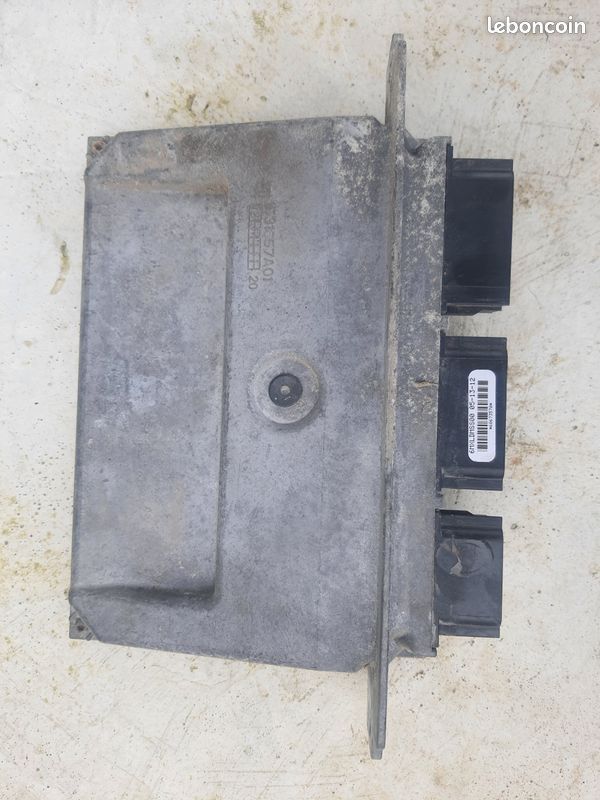 Calculateur moteur ford mustang V (image 1)