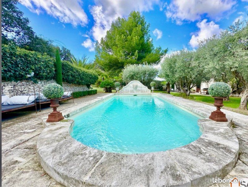 Maison 9 pièces 236 m² · à Cavaillon · 236 m² · 1 150 000 €