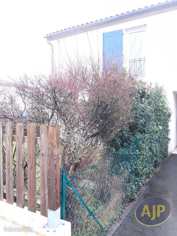 Appartement 3 pièces 67 m² · à Saintes · 67 m² · 750 €/mois
